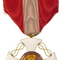 Italy Order Of The Crown in Gold Knight's Cross With Box