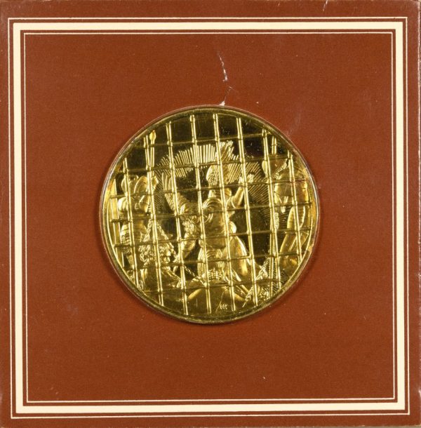 Franklin Mint Gold Plated Medal The Liberation Of St Peter By Raphael
